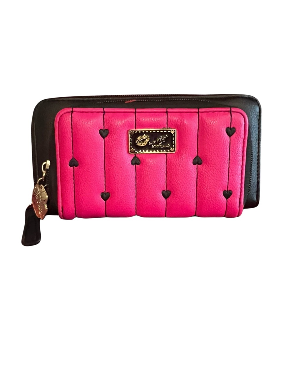 Luv Betsey by Betsey Johnson hot pink quilted heart zip around wallet.